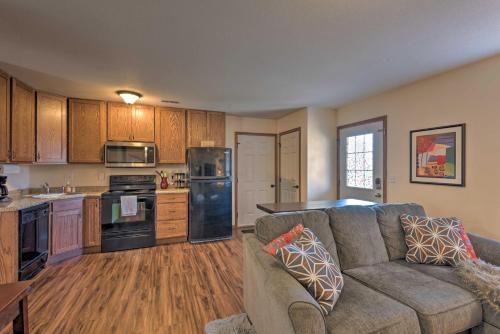 Cozy Cedar Rapids Pad - 2 Blocks to Mercy Care! in Cedar Rapids, USA