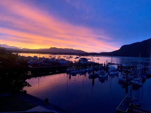 Oceanfront Suites at Cowichan Bay