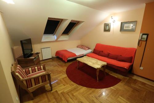 1 double bed, 1 sofa bed