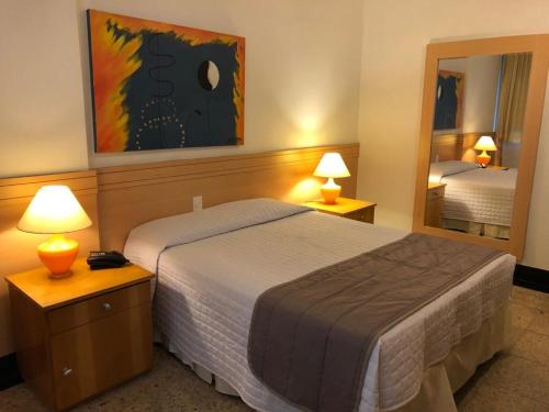 Tropical Barra Hotel in Barra da Tijuc