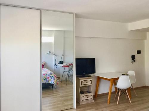 UN ESPACIO MODERNO EN CABALLITO, Buenos Aires (fotografie 4)