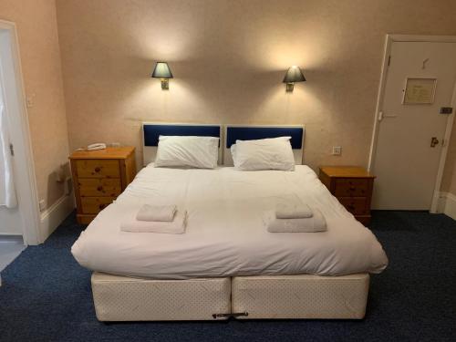 Yelf's Hotel - image 14
