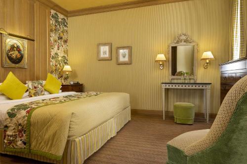Hotel Chambiges Elysees