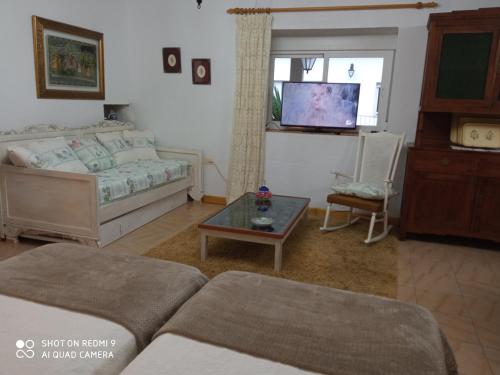 Casa MiraXurés con vistas a la Sierra del Xurés