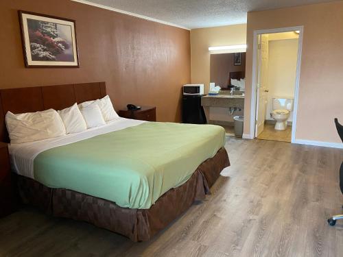 Travel Inn - image 13