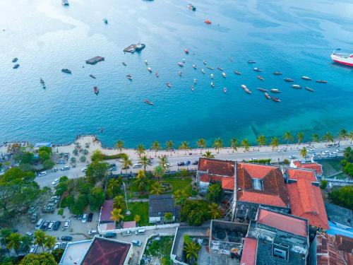 Stonetown View Hotel - image 3