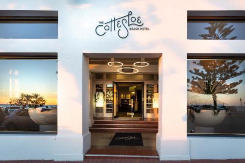 Cottesloe Beach Hotel