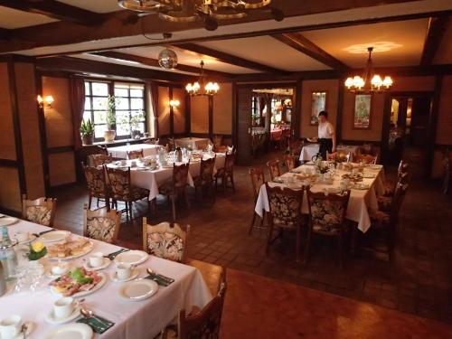 Banketu zāle, Hotel-Garni Pfeffermuhle in Emmernthal