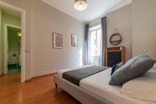 Rione Prati Apartment - MM Lepanto - image 5