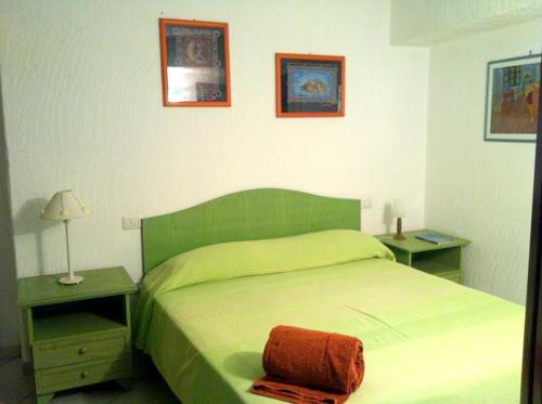 Apartment with 2 bedrooms in Golfo Aranci with wonderful sea view private pool terrace 200 m from the beach - image 6
