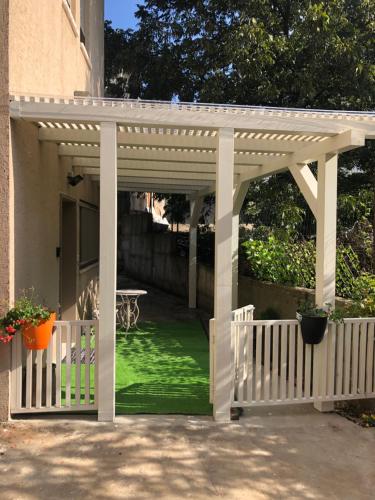 Garden, YasmeN suite in Majdal Shams