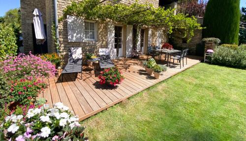 . Chez Suzanne