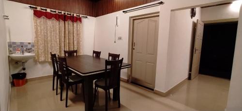 Leeland Munnar, Munnar (photo 6)