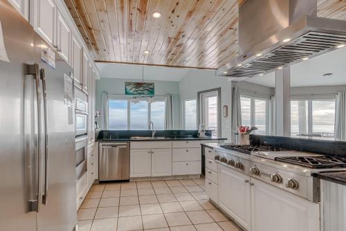 Freedom I - Gulf-Front with Private Boardwalk home - image 7