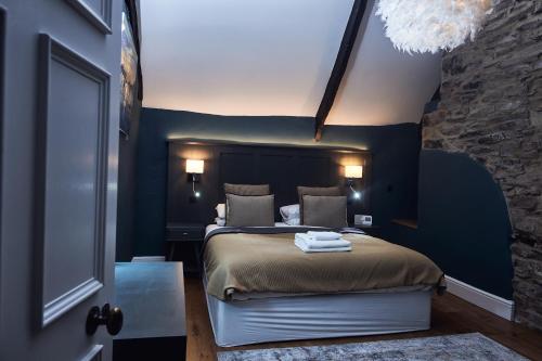 The Brown's Hotel - image 7