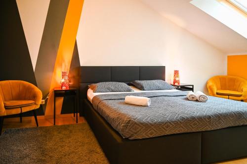 Modern Suite City Center - image 3