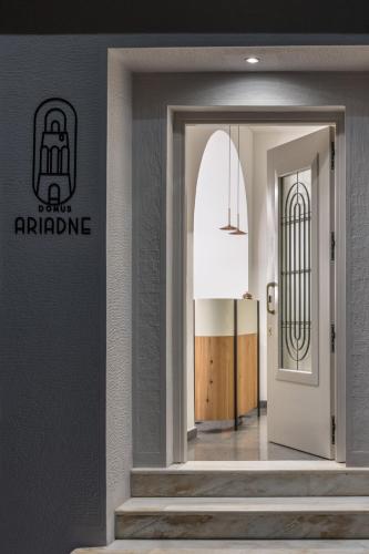 Domus Ariadne - image 13
