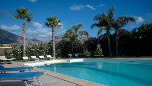 Panoramica Villa con Piscina sul Mare (Sanificata)