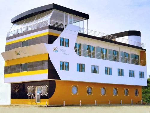 Viesnīcas āriene, Hotel Crucero in Kodžimjesa