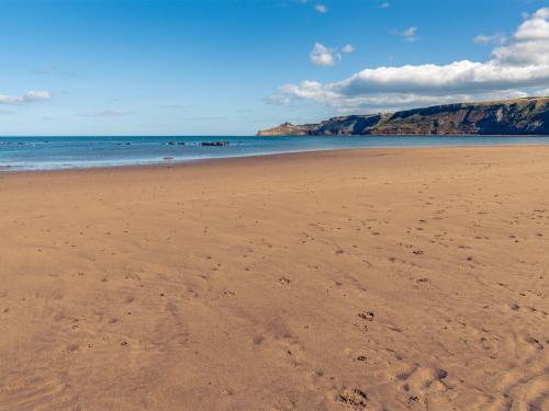 Sea Holly Lodge - image 3