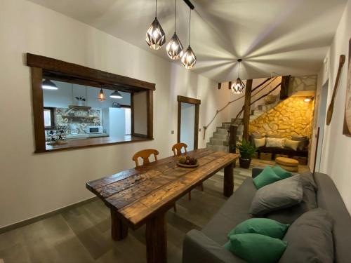 Bar/Lounge, La Posada de Bartolo. in Segura De Leon