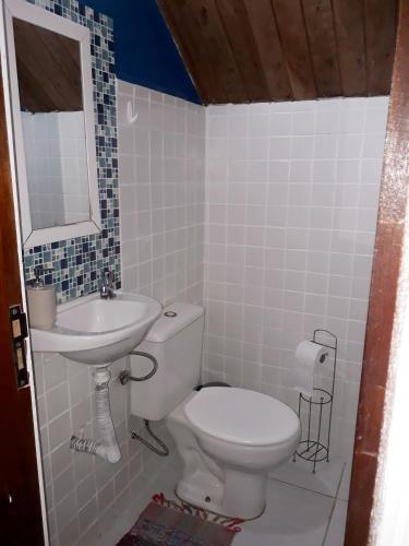 Three-Bedroom House image 1