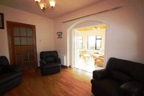 Pooreen House - image 7