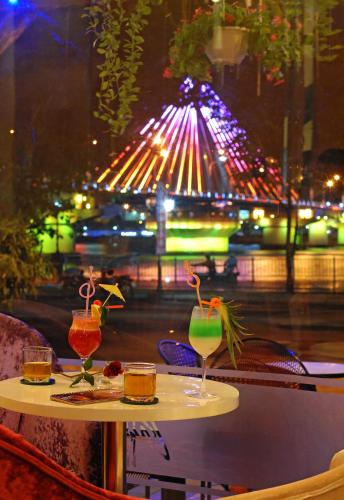 バンブー グリーン リバーサイド ホテル