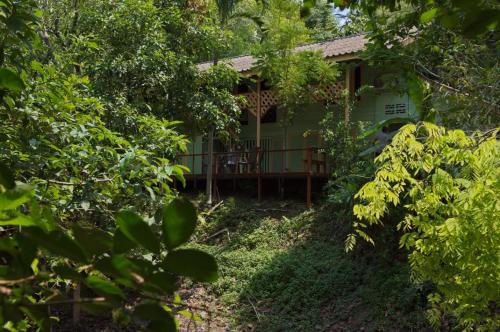 Cozycomo Chanthaburi - Tap to explore photos