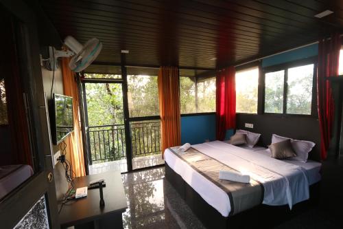 Spice Valley Home Stay & Tree House Munnar