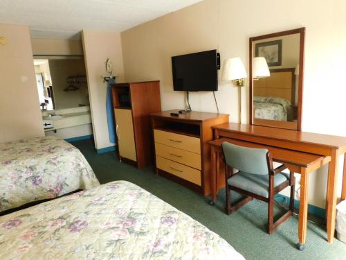 Camilla Inn & Suites