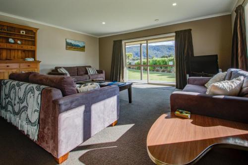 Leigh Cottage Manapouri in Manapouri
