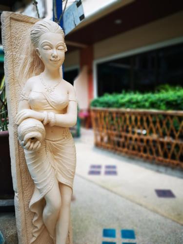 Seven Seas Hotel Patong Beach - image 4