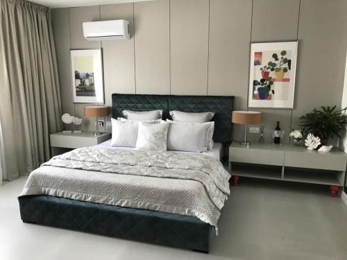 Superior Apartment image 8