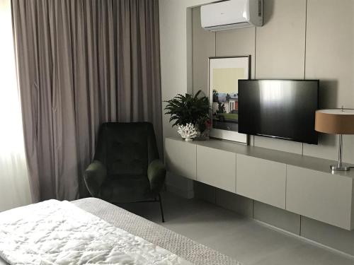 Superior Apartment image 7