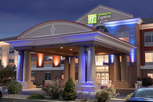 Holiday Inn Express Hotel & Suites Binghamton University-Vestal by IHG in Vestal, USA