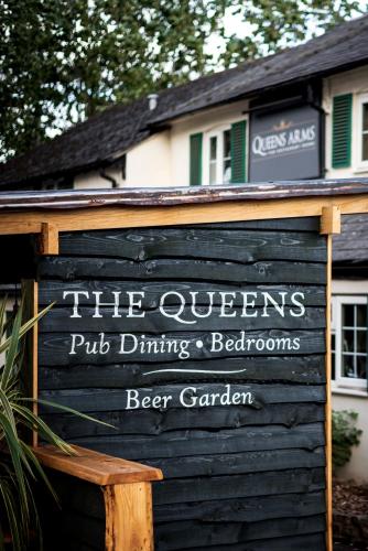 The Queen's Arms - image 13