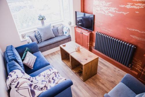 Unique and Stylish close to Beaches Restaurants Shops 3