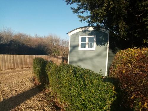Yew Tree View Luxury Shepherds Hut