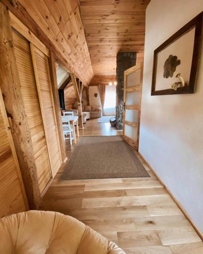 OAZA POD STRZECHĄ -Dom na wyłączność z jacuzzi dużym ogrodem i 3 sypialniami - image 5