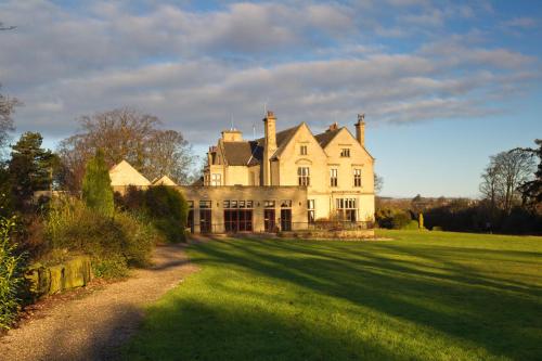 Bagden Hall Hotel - image 9