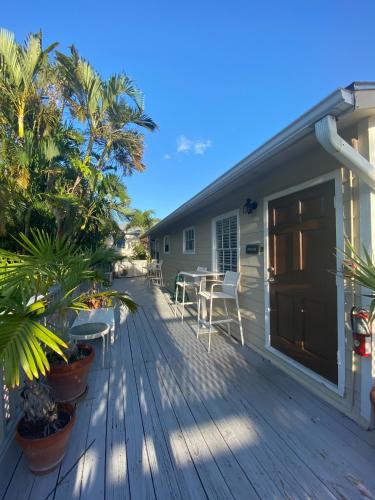 Authors Guesthouse Key West