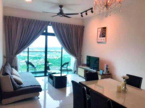 Bukit Indah City View by WP Homestay