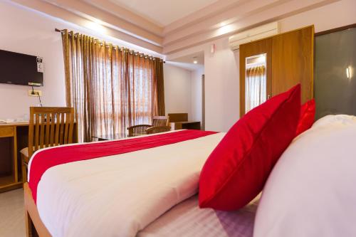 Garden Inn Business Hotel Cochin  in Kochi