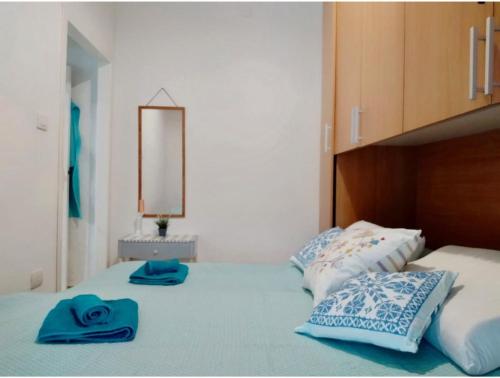 Eden Beach Villa for 8 to 10 people 50 meters from the sea, with private garden