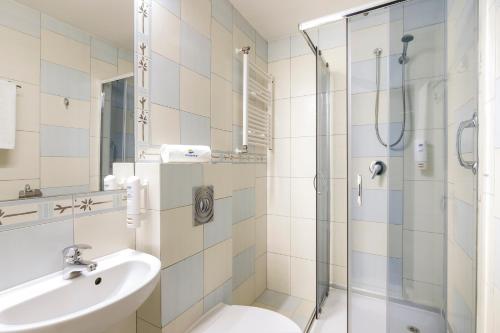 the algonquin hotel times square autograph collection 59 west 44th street new york ny new york unite