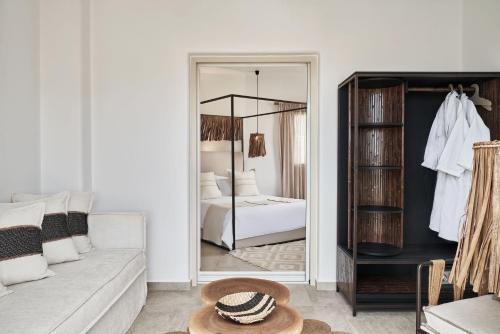 Volcano Luxury Suites Milos - image 8