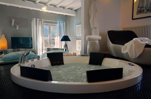 온수 욕조, Argentario Golf & Wellness Resort, Autograph Collection in 포르토 산토 스테파노