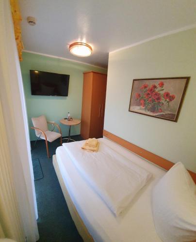 Single Room with Balcony