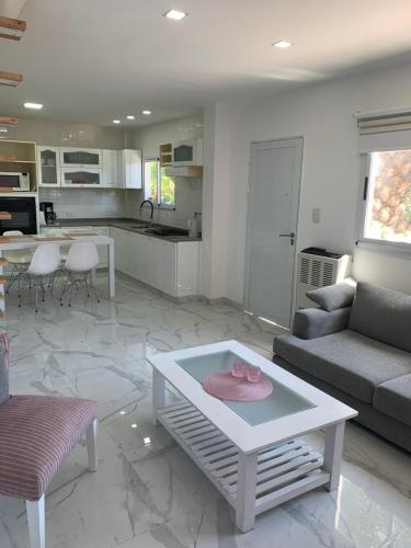 Brisas 1, Santa Teresita